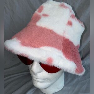 RAVELUXE 🥳 Bucket Hat 👒 Furry 🐰 Cow Print 🐮🐮🐮